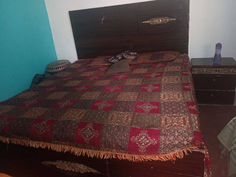 used ma bed hai contact number ,03260909359 2