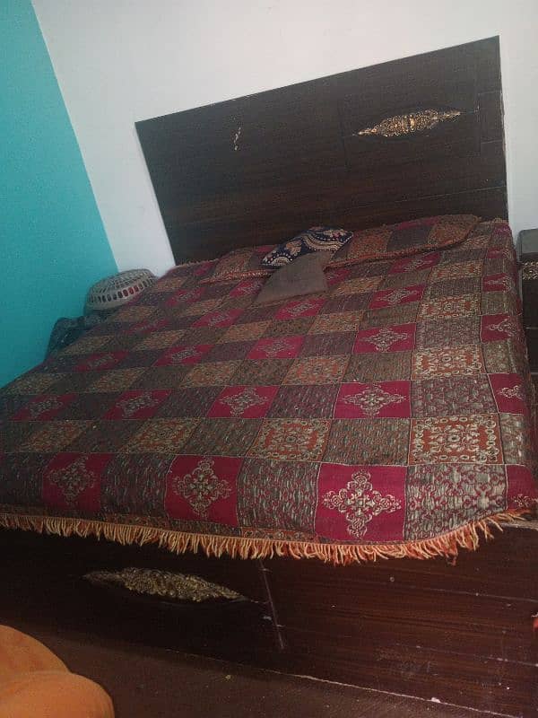 used ma bed hai contact number ,03260909359 3