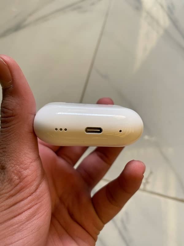 Apple AirPods 2nd generation WhatsApp number 03352802620 2