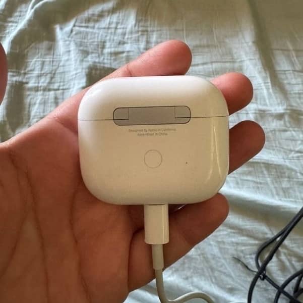 original Apple Airpods Gen 4 1