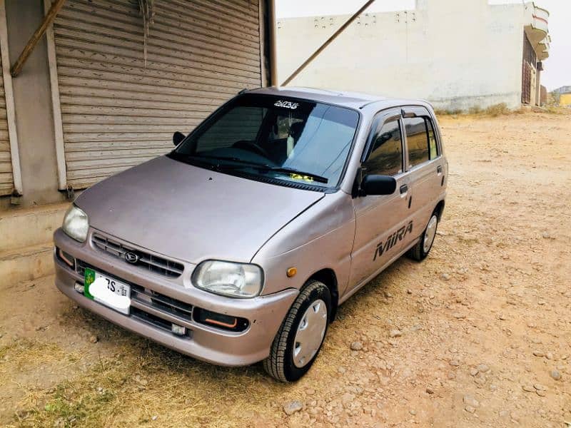 Daihatsu Cuore 2003 3