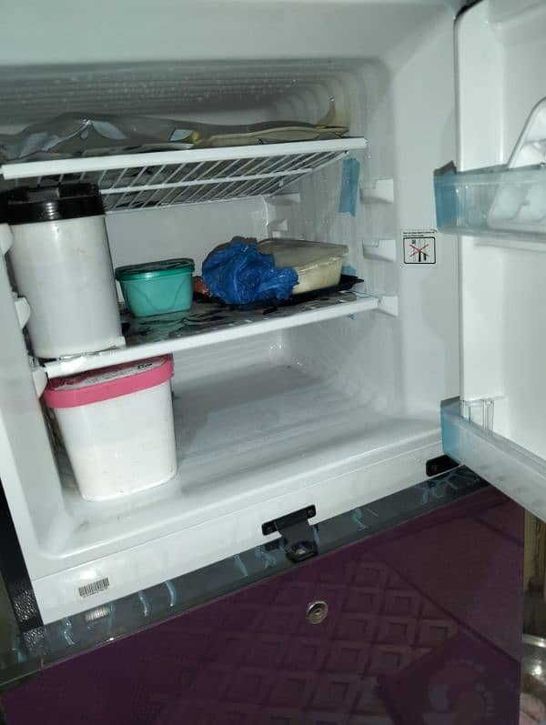 freezer to urgent sale new no use 2 day phely Kya tha 4