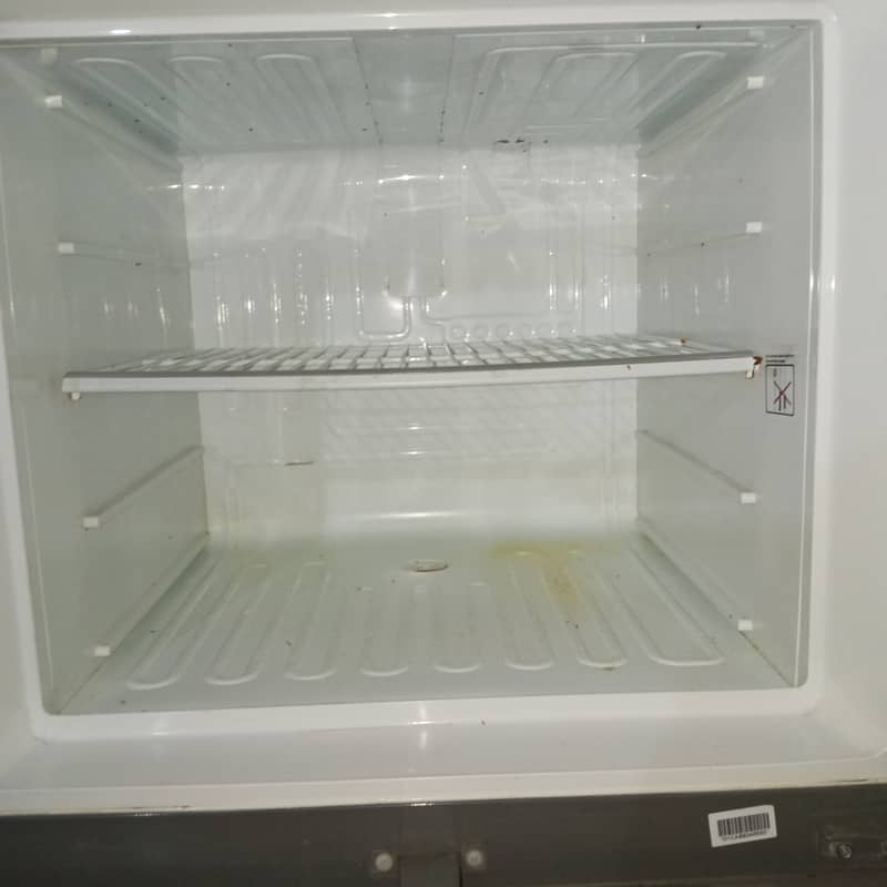 Dawlance refrigerator 1