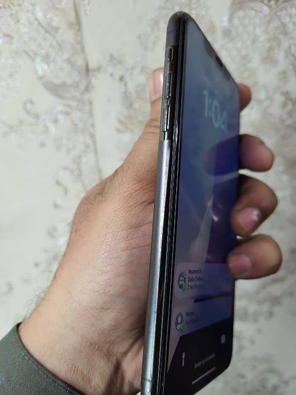 Iphone 11Pro Max PTA Approved 64GB 3