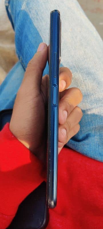 Vivo Y20s 10/8 condition 4/128 3