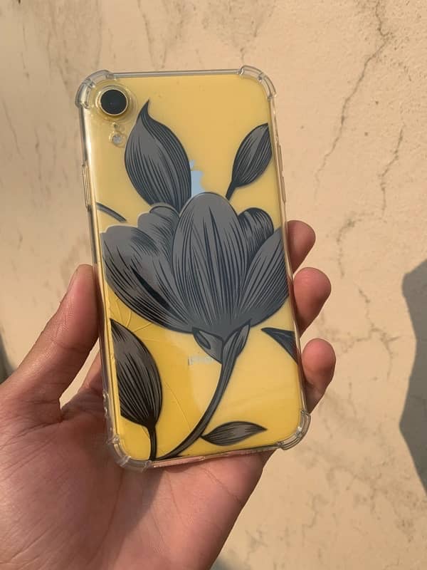 iphone xr (64) gb with iphone 13 pro converted body 1