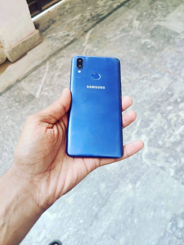 Samsung a10s 6