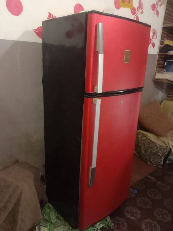 dawlance fridge very good condition 3