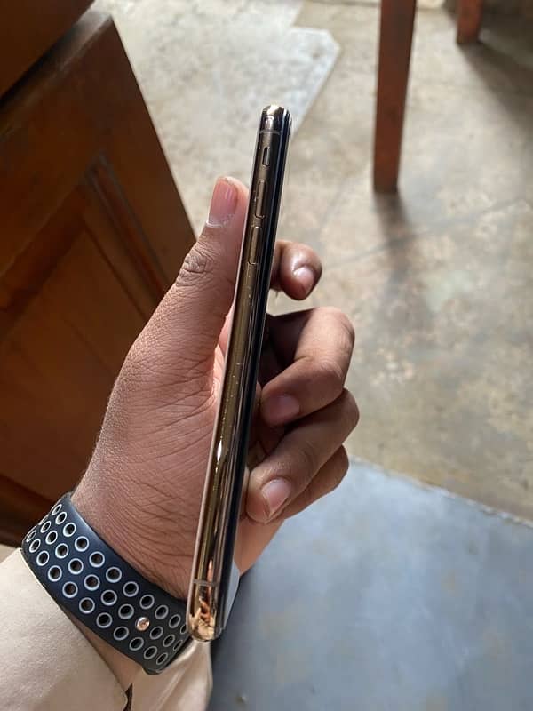 IPHONE XS 0