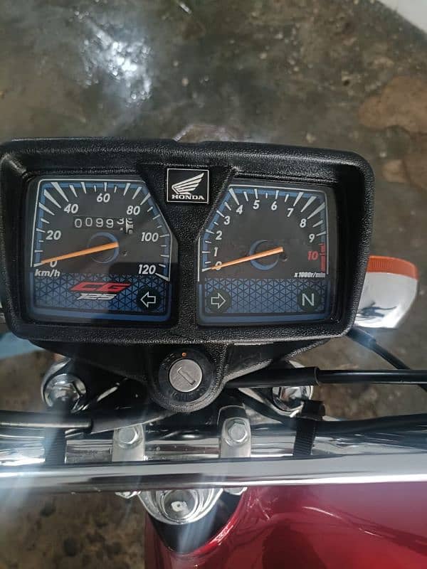 Honda 125 for sale new condition 1