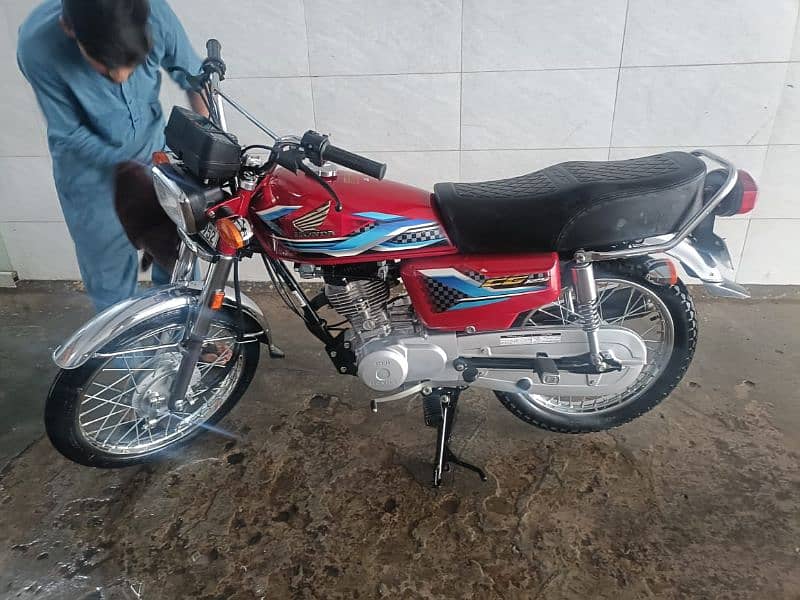 Honda 125 for sale new condition 5