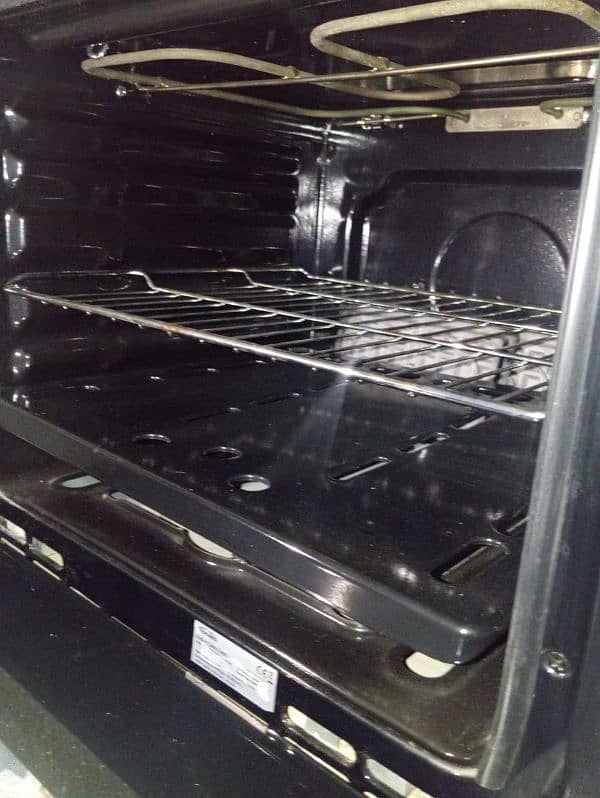 built-in microwave and oven with rack 4