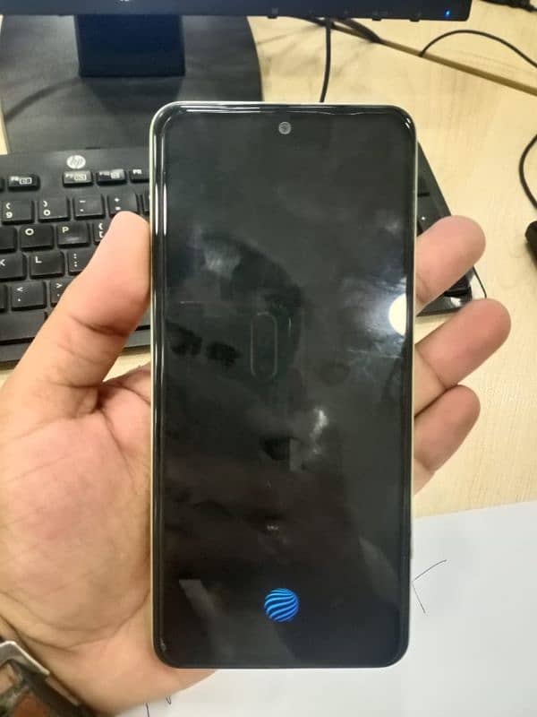 vivo y100 with 6 months warrenty with no fault for sale 2