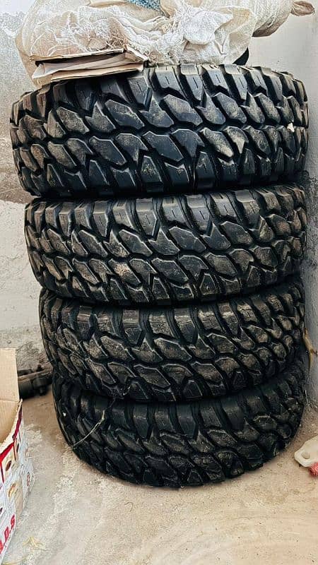 SUNFULL Summer Tyres 235/75R 15  MONT-PRO AT brand new like 1