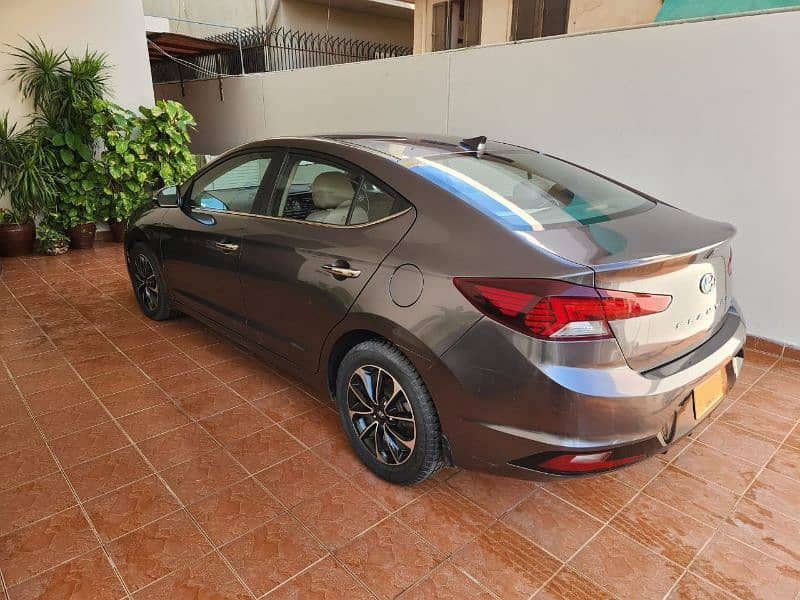 Hyundai Elantra 2021 2