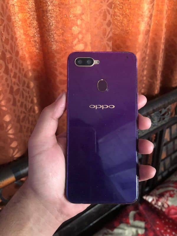 Oppo f9 4/64gb with box 3