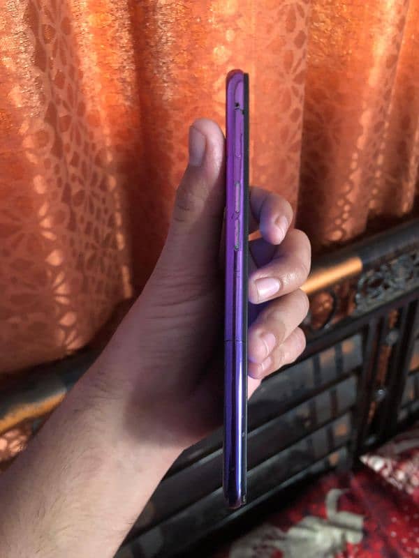 Oppo f9 4/64gb with box 4