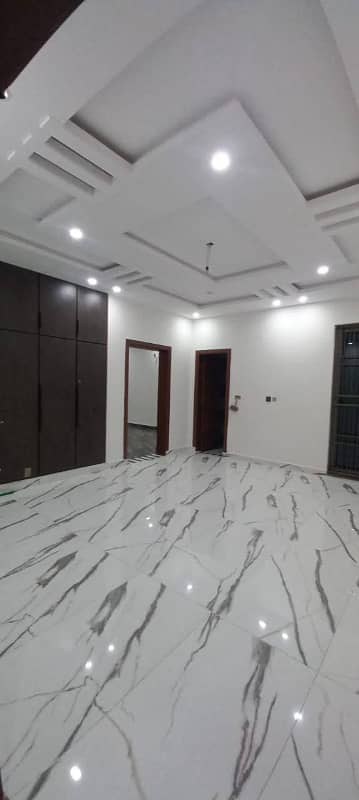 1 kanal upper portion available for rent in Nashaman Iqbal phase 2 0