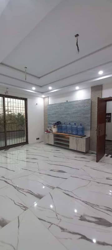 1 kanal upper portion available for rent in Nashaman Iqbal phase 2 5