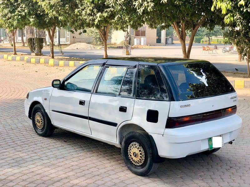 Suzuki Cultus VXR 2010 under Doctor use 3