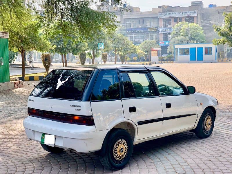 Suzuki Cultus VXR 2010 under Doctor use 5