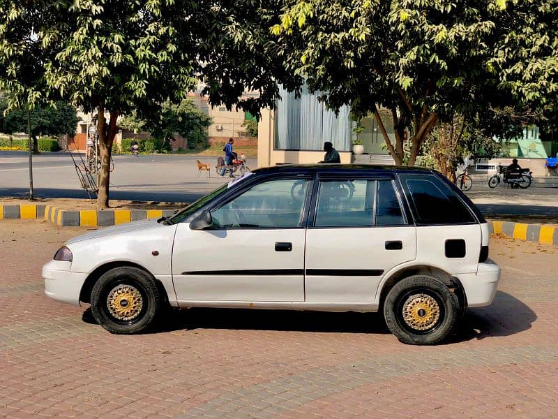 Suzuki Cultus VXR 2010 under Doctor use 9