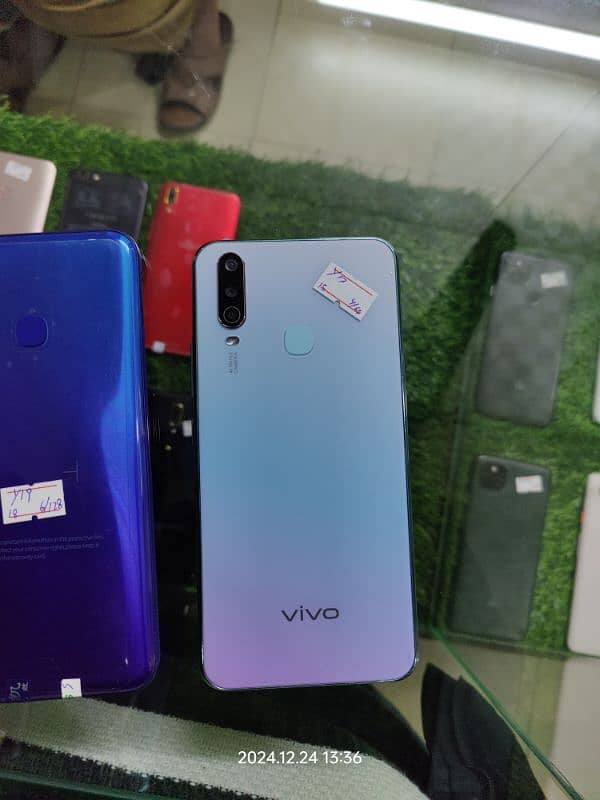 Vivo S1 6gb 128gb indisplay Fingerprint Vivo Y19 6/128 vivo y17 4/64 2