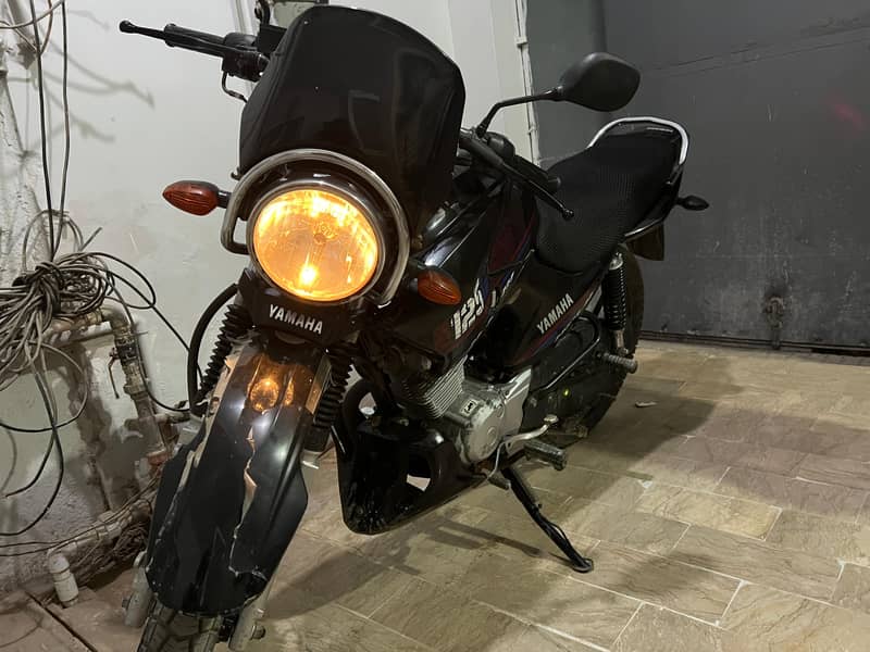 Yamaha YBR 125G 2022 3