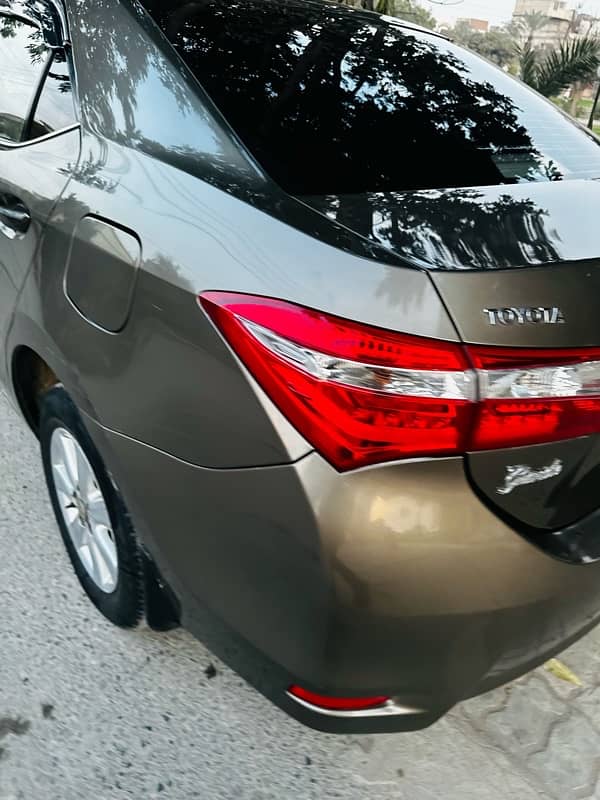 Toyota Altis Grande 2015 5