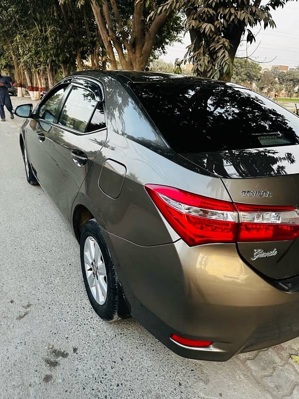 Toyota Altis Grande 2015 11