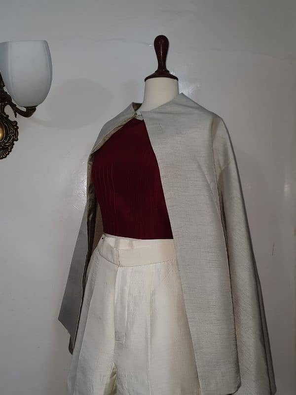 Brand New Fashion Show Outfit - Red Shirt, White Pants & Grey Cape 0