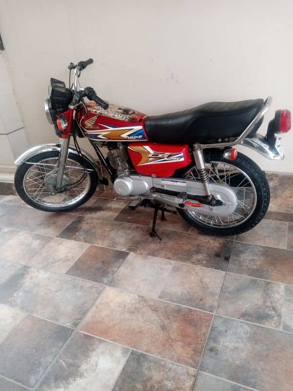 Honda CG 125 8