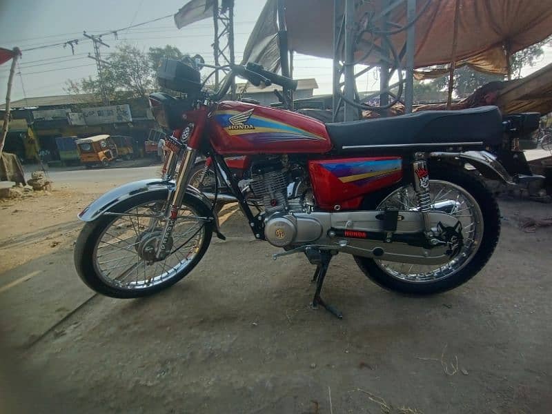 honda 125 10/10 condition bio matric smart card available 1