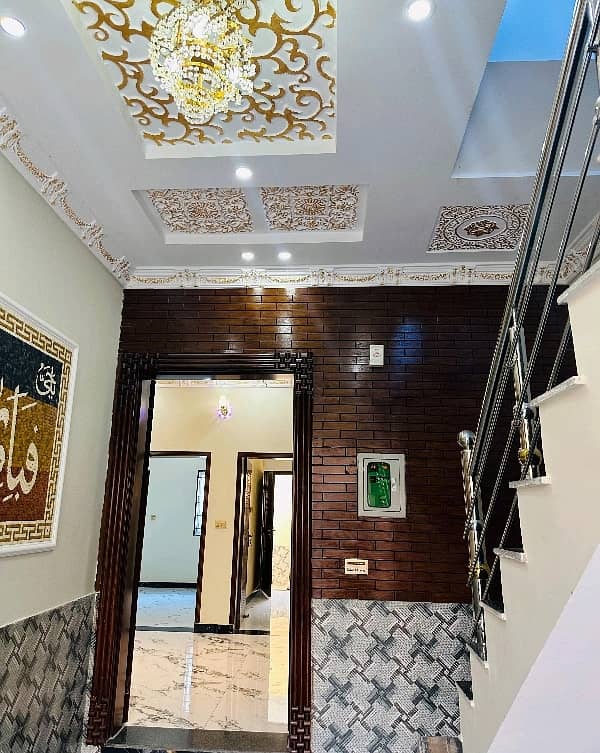 Brand New 1013 Square Feet House For sale In Marghzar Officers Colony 14