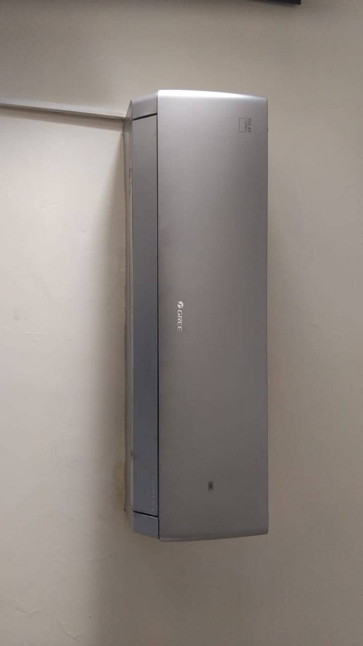 GREE SPLIT AC INVERTOR MODEL GS18PITHI4S/I 0