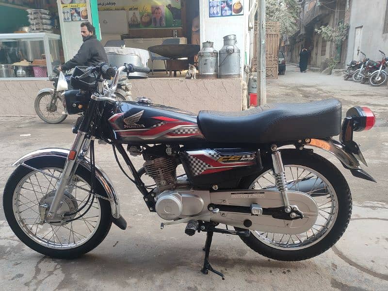 Honda 125 8