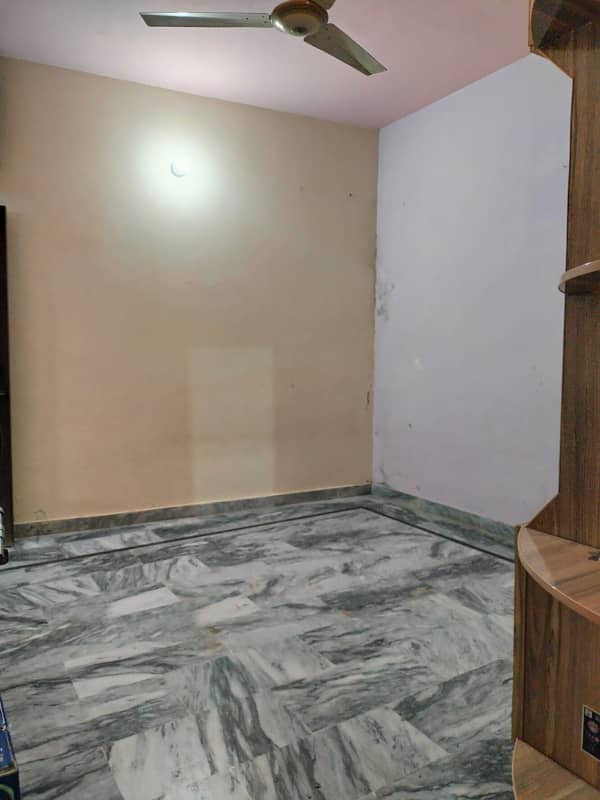 4 Bedroom Portion First Floor Available For Rent In Golra Shareef Khan Muhallah Near E-11/2 4