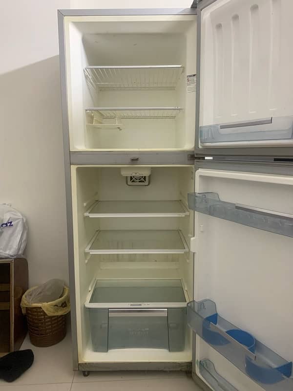 GREE Refrigerator 310 A+ 2