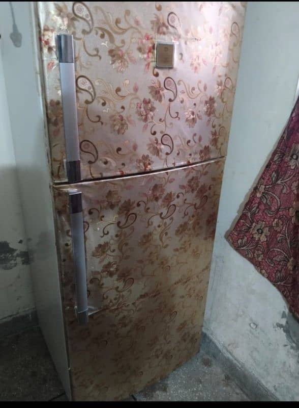 refrigerator good condition 0