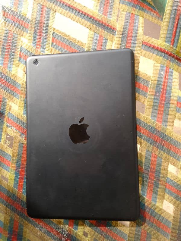 black I ped bare screen neat and clean majbore m sale Karna hy 8