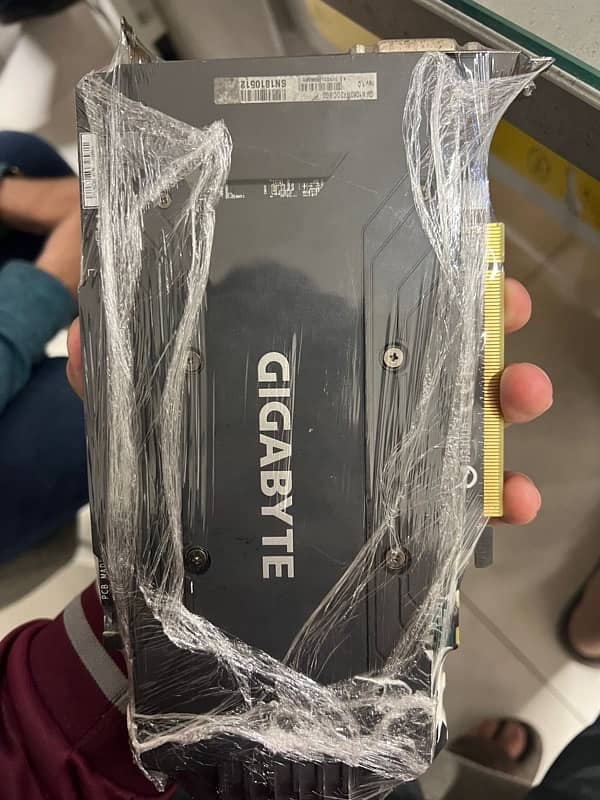 Gigabytes GTX 1070 Ti 8gb 256 bits 10/10 condition 1