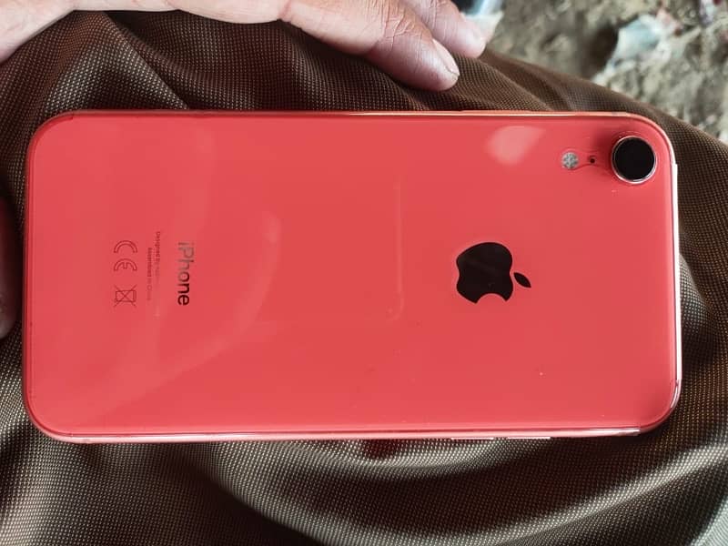 iphone XR  PTA 128 0