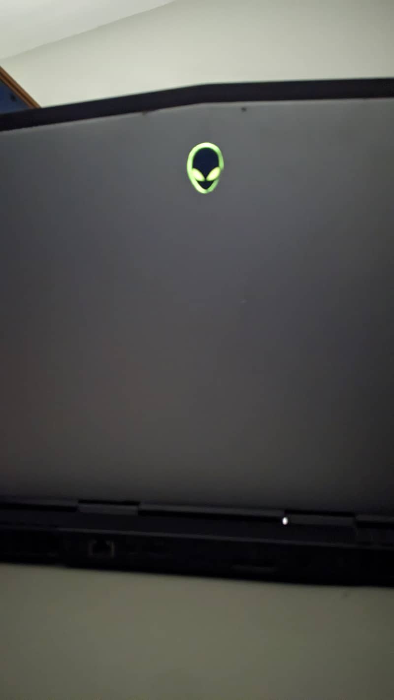 Alienware 15R3 Gaming Beast!!! 6