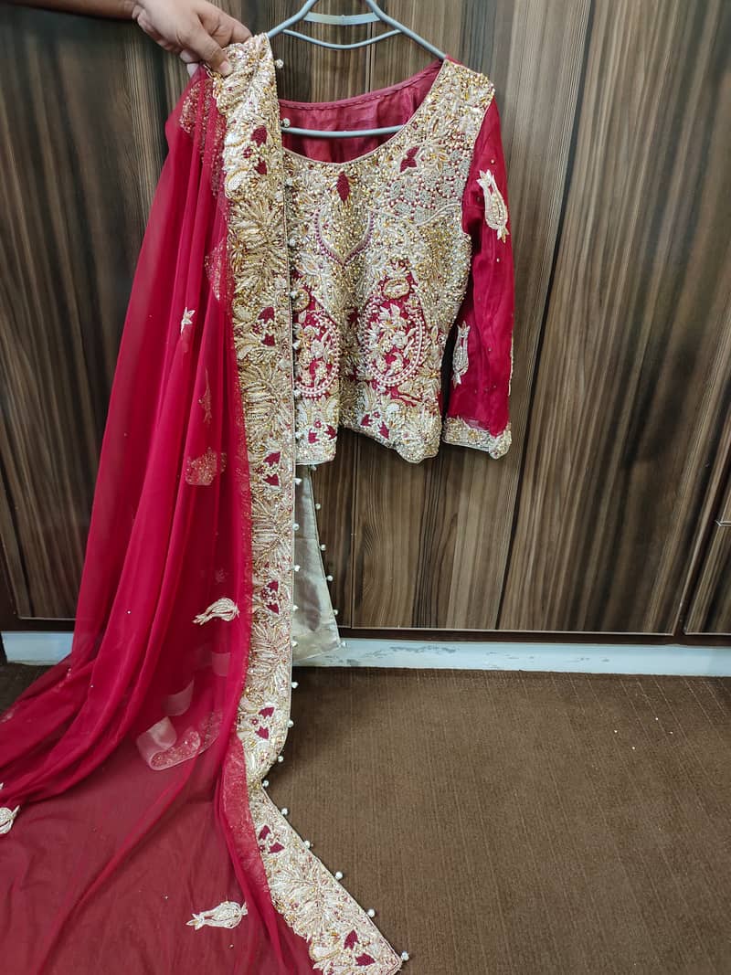 BRIDAL LEHENGA FOR SALE WORN ONLY ONCE JUST LIKE NEW RED COLOUR 1