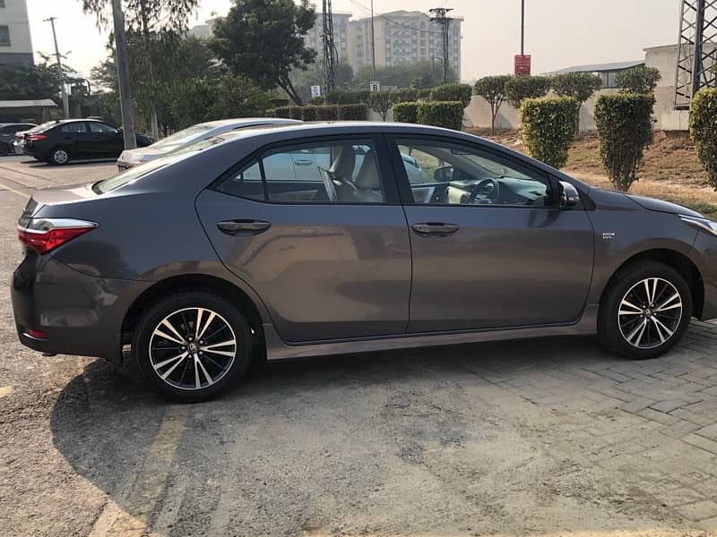 Toyota Corolla Altis 1.6 2019 6