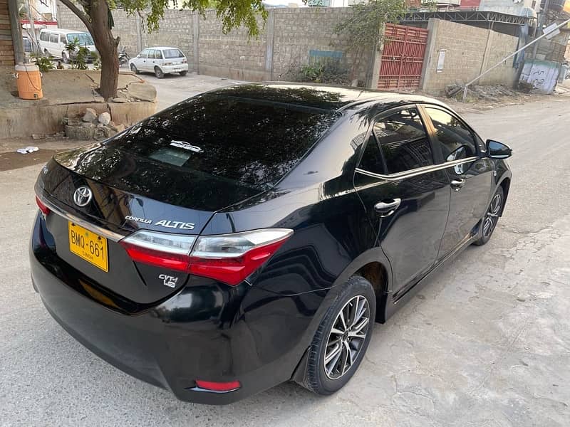 Toyota Corolla Altis Grande 2017/2018 6