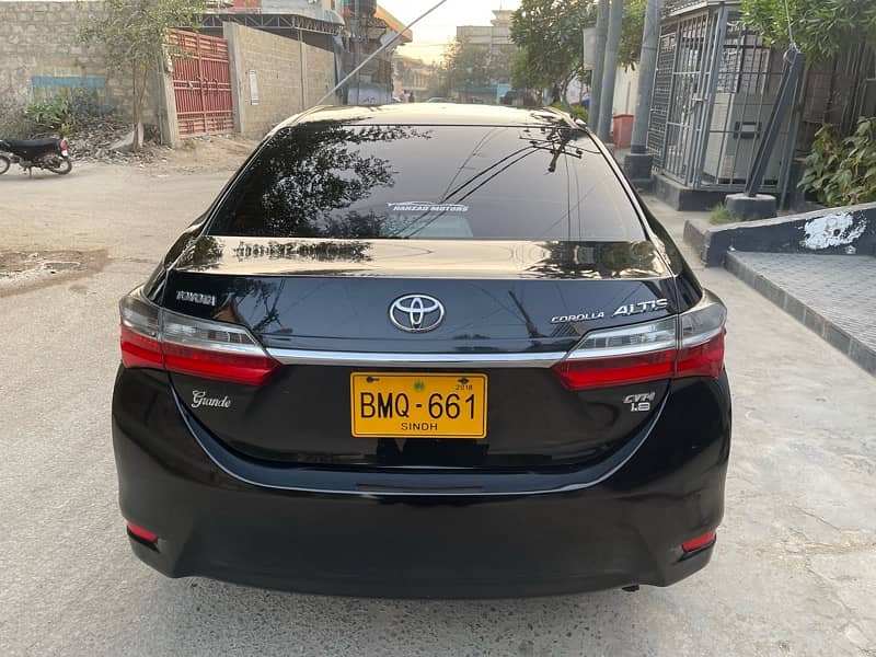 Toyota Corolla Altis Grande 2017/2018 7