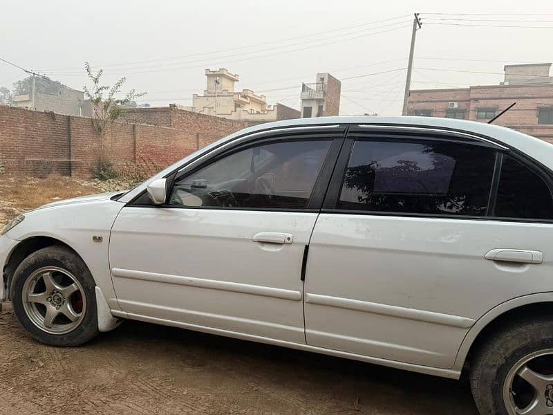 Honda Civic EXi 2005 3