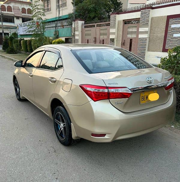 Toyota Corolla Altis Grande model 2015 registration 2016 Auto 6