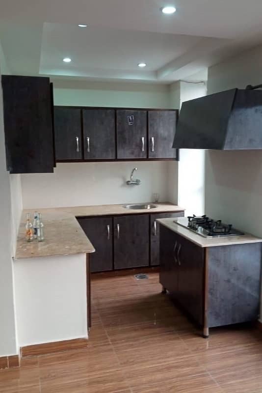 0ne Bed Non Furnised Apartment Available For Rent On Main Boulevard 4